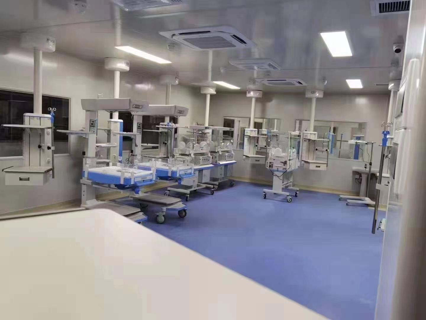 NICU护理病房缩略图